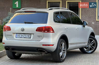 Внедорожник / Кроссовер Volkswagen Touareg 2012 в 