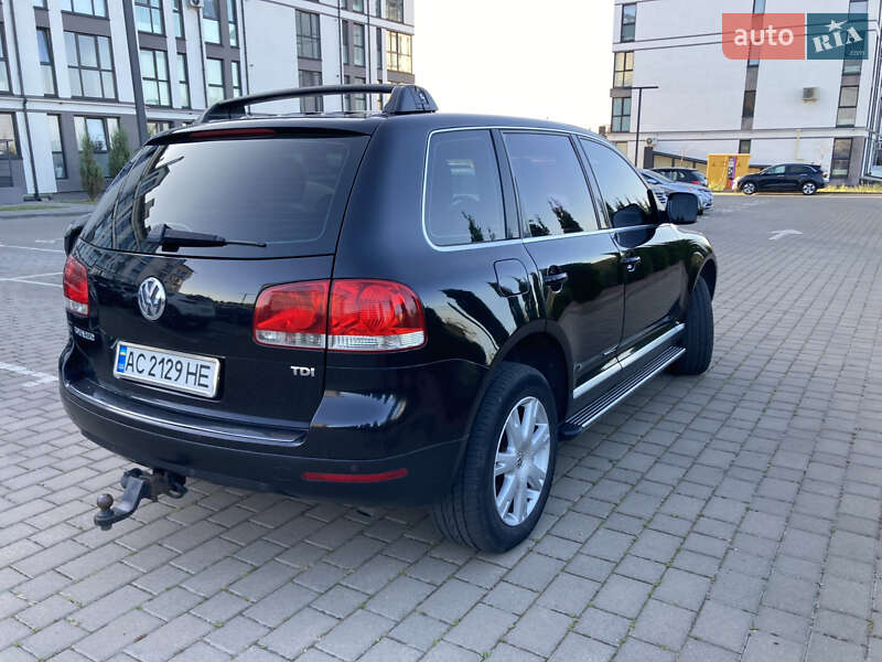 Позашляховик / Кросовер Volkswagen Touareg 2006 в Луцьку