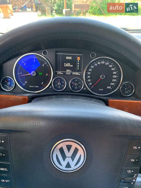 Позашляховик / Кросовер Volkswagen Touareg 2006 в Луцьку