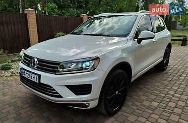 Внедорожник / Кроссовер Volkswagen Touareg 2017 в Киеве