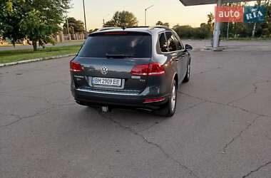 Внедорожник / Кроссовер Volkswagen Touareg 2013 в 