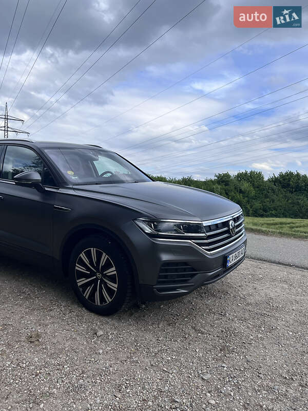 Внедорожник / Кроссовер Volkswagen Touareg 2021 в Ивано-Франковске