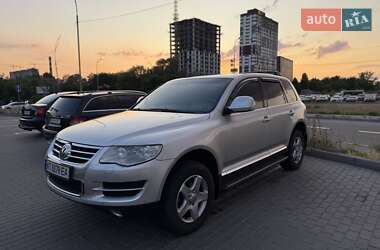 Позашляховик / Кросовер Volkswagen Touareg 2007 в Києві