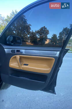 Внедорожник / Кроссовер Volkswagen Touareg 2006 в 