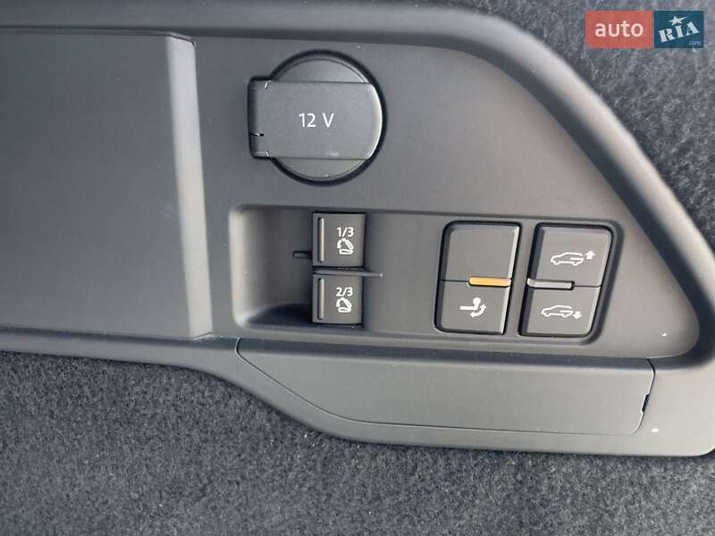 Внедорожник / Кроссовер Volkswagen Touareg 2017 в Киеве