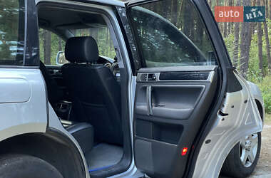 Внедорожник / Кроссовер Volkswagen Touareg 2002 в 