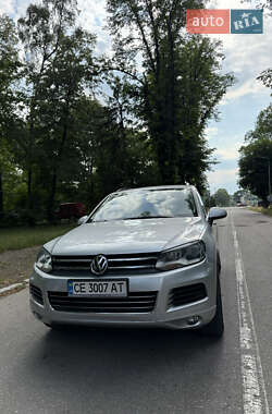 Внедорожник / Кроссовер Volkswagen Touareg 2014 в 