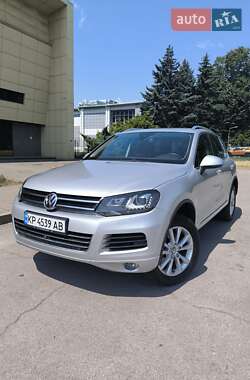 Внедорожник / Кроссовер Volkswagen Touareg 2012 в Запорожье