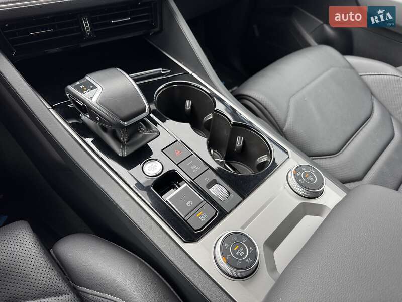 Внедорожник / Кроссовер Volkswagen Touareg 2022 в Ровно