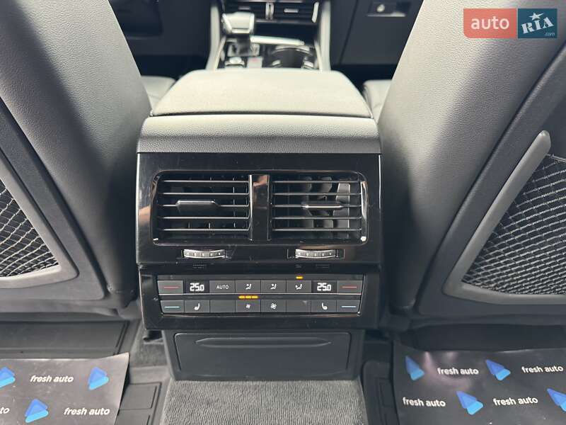 Внедорожник / Кроссовер Volkswagen Touareg 2022 в Ровно