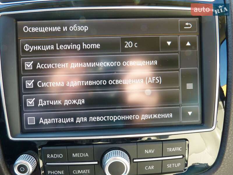 Внедорожник / Кроссовер Volkswagen Touareg 2015 в Житомире