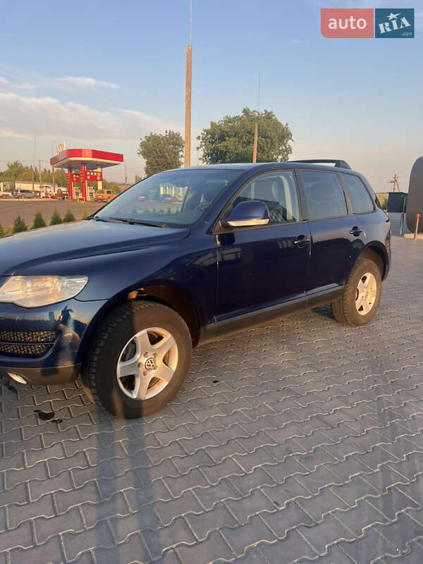 Внедорожник / Кроссовер Volkswagen Touareg 2008 в Голованевске