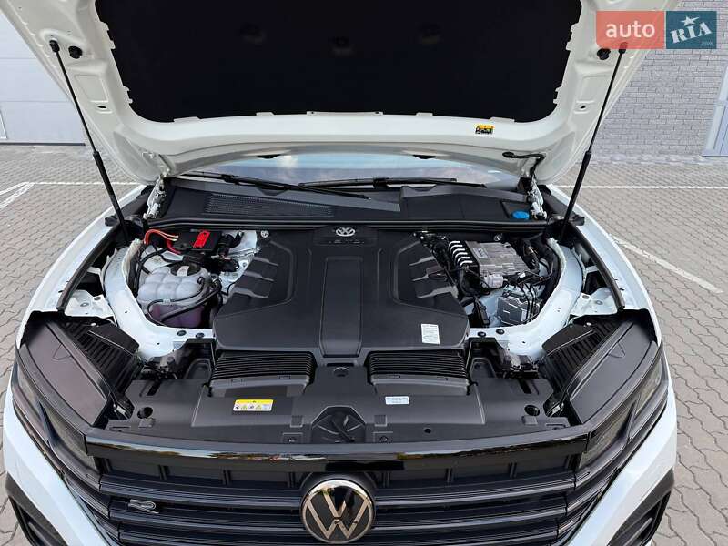 Внедорожник / Кроссовер Volkswagen Touareg 2022 в Ровно