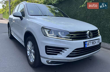 Внедорожник / Кроссовер Volkswagen Touareg 2018 в 