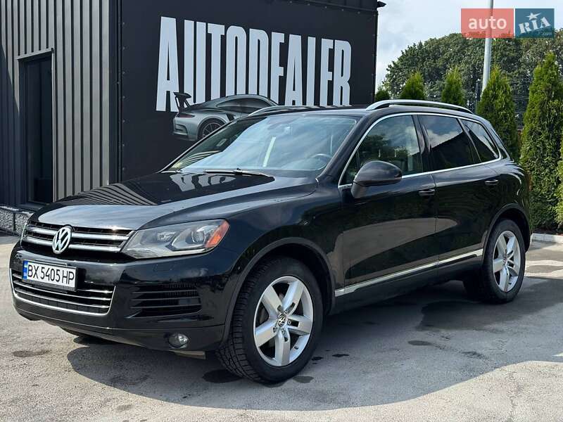 Внедорожник / Кроссовер Volkswagen Touareg 2011 в 