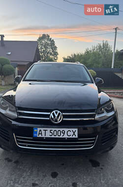 Позашляховик / Кросовер Volkswagen Touareg 2011 в Косові