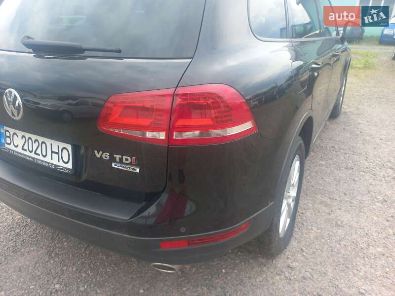 Внедорожник / Кроссовер Volkswagen Touareg 2011 в Шептицькому