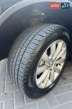 Внедорожник / Кроссовер Volkswagen Touareg 2010 в 