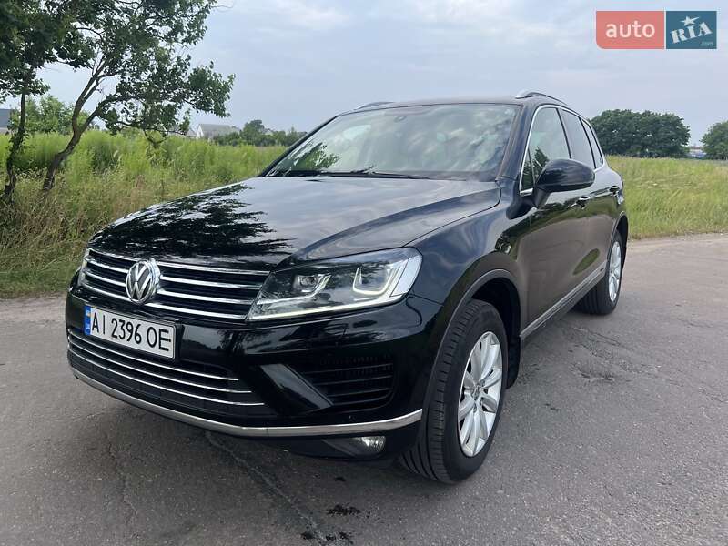 Внедорожник / Кроссовер Volkswagen Touareg 2011 в Броварах