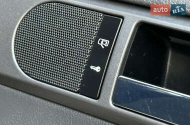 Внедорожник / Кроссовер Volkswagen Touareg 2010 в 