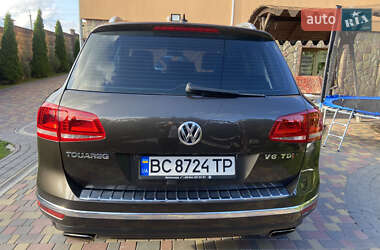 Внедорожник / Кроссовер Volkswagen Touareg 2017 в 