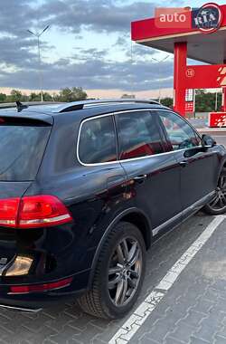 Внедорожник / Кроссовер Volkswagen Touareg 2011 в 