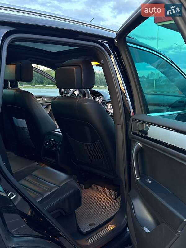 Внедорожник / Кроссовер Volkswagen Touareg 2011 в Черновцах фото 15 Внедорожник / Кроссовер Volkswagen Touareg 2011 в Черновцах