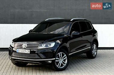 Внедорожник / Кроссовер Volkswagen Touareg 2015 в 