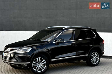 Внедорожник / Кроссовер Volkswagen Touareg 2015 в 
