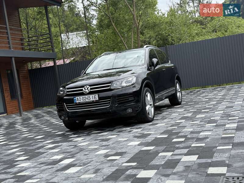 Позашляховик / Кросовер Volkswagen Touareg 2011 в Міжгір'ї