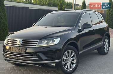 Позашляховик / Кросовер Volkswagen Touareg 2015 в Львові