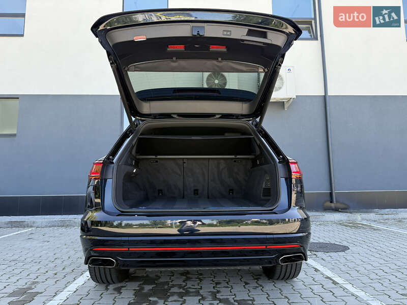 Позашляховик / Кросовер Volkswagen Touareg 2021 в Хмельницькому