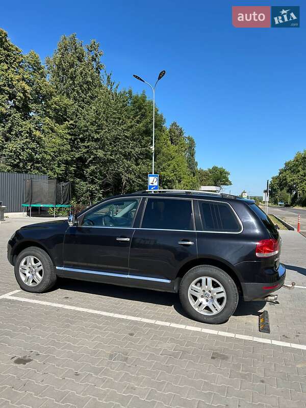 Внедорожник / Кроссовер Volkswagen Touareg 2006 в Хмельницком