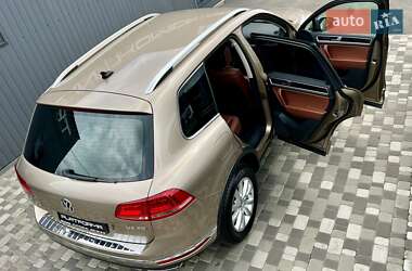Внедорожник / Кроссовер Volkswagen Touareg 2017 в 