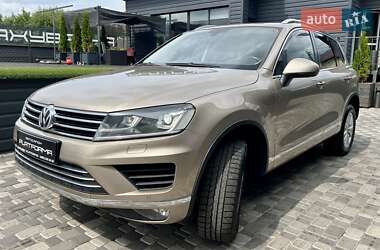 Внедорожник / Кроссовер Volkswagen Touareg 2017 в 