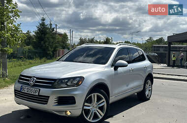 Позашляховик / Кросовер Volkswagen Touareg 2011 в Львові