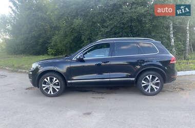 Внедорожник / Кроссовер Volkswagen Touareg 2013 в Тараще