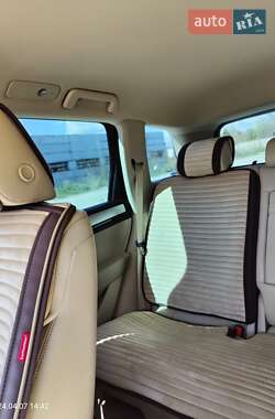 Внедорожник / Кроссовер Volkswagen Touareg 2011 в 