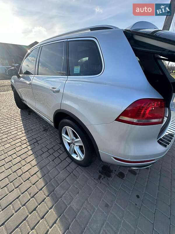 Внедорожник / Кроссовер Volkswagen Touareg 2013 в Умани фото 4 Внедорожник / Кроссовер Volkswagen Touareg 2013 в Умани
