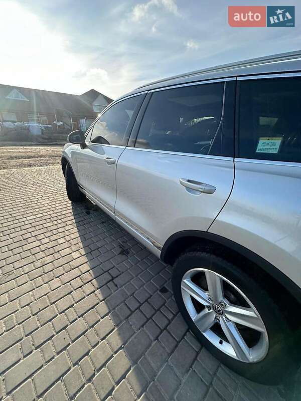 Внедорожник / Кроссовер Volkswagen Touareg 2013 в Умани фото 5 Внедорожник / Кроссовер Volkswagen Touareg 2013 в Умани