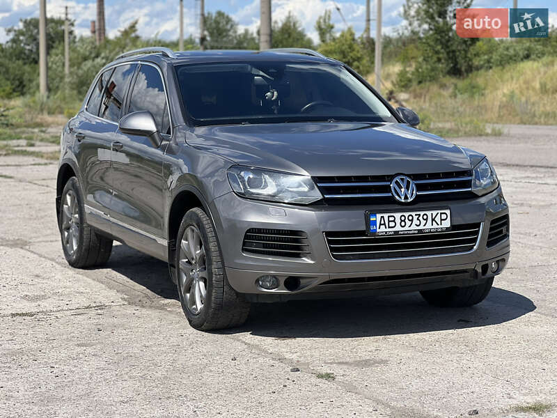 Внедорожник / Кроссовер Volkswagen Touareg 2012 в Жмеринке