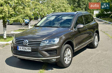Внедорожник / Кроссовер Volkswagen Touareg 2016 в Киеве