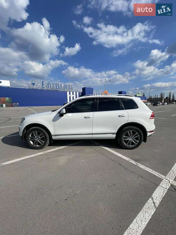 Внедорожник / Кроссовер Volkswagen Touareg 2016 в Каменец-Подольском фото 15 Внедорожник / Кроссовер Volkswagen Touareg 2016 в Каменец-Подольском