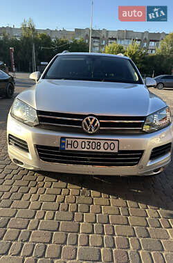 Внедорожник / Кроссовер Volkswagen Touareg 2010 в Тернополе