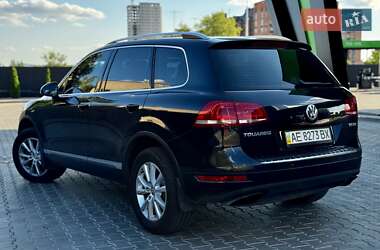 Внедорожник / Кроссовер Volkswagen Touareg 2014 в 
