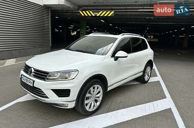 Внедорожник / Кроссовер Volkswagen Touareg 2016 в 