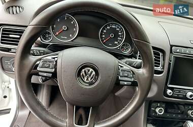 Внедорожник / Кроссовер Volkswagen Touareg 2016 в 