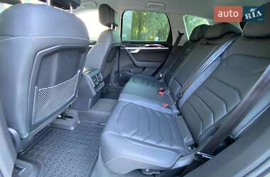 Внедорожник / Кроссовер Volkswagen Touareg 2019 в 
