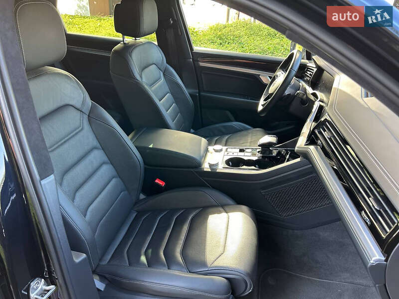 Позашляховик / Кросовер Volkswagen Touareg 2020 в Києві фото 12 Позашляховик / Кросовер Volkswagen Touareg 2020 в Києві