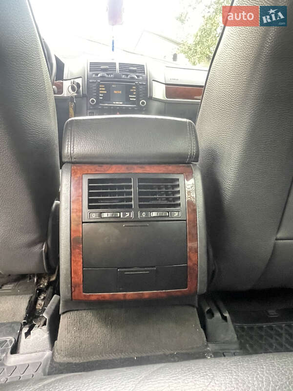 Позашляховик / Кросовер Volkswagen Touareg 2006 в Львові